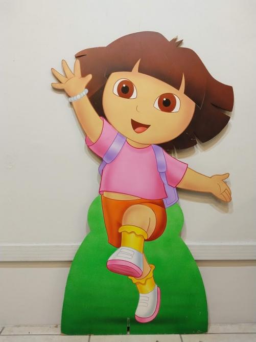 Dora Aventureira - Dora - Estátua